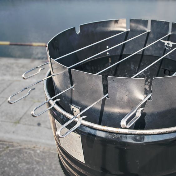 Support et Pics Brochettes pour Bidon Barbecue