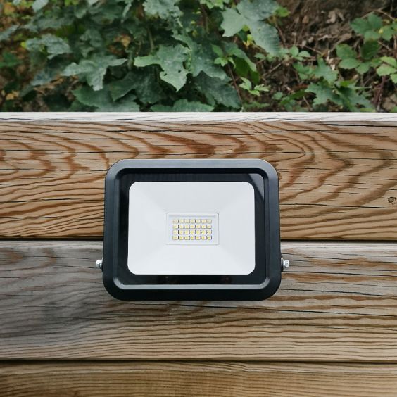 Projecteur LED Extérieur Extra Plat 20W Noir CREALYS